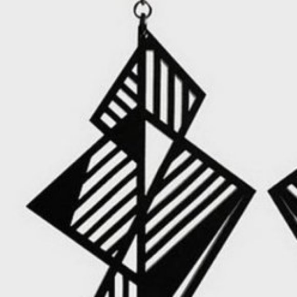 NWOT Black Geometric Vintage Style Drop Earrings - Picture 4 of 4